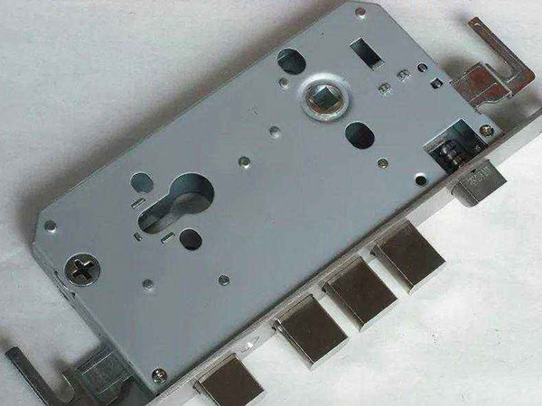 深圳24小时上门开锁公司